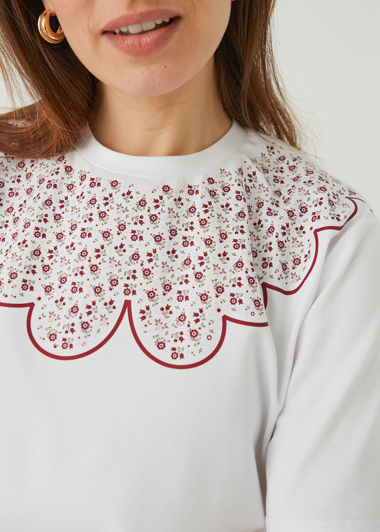 WYPRZEDAŻ ROZMIARÓW "RÓŻYCZKI", BIAŁY T-SHIRT