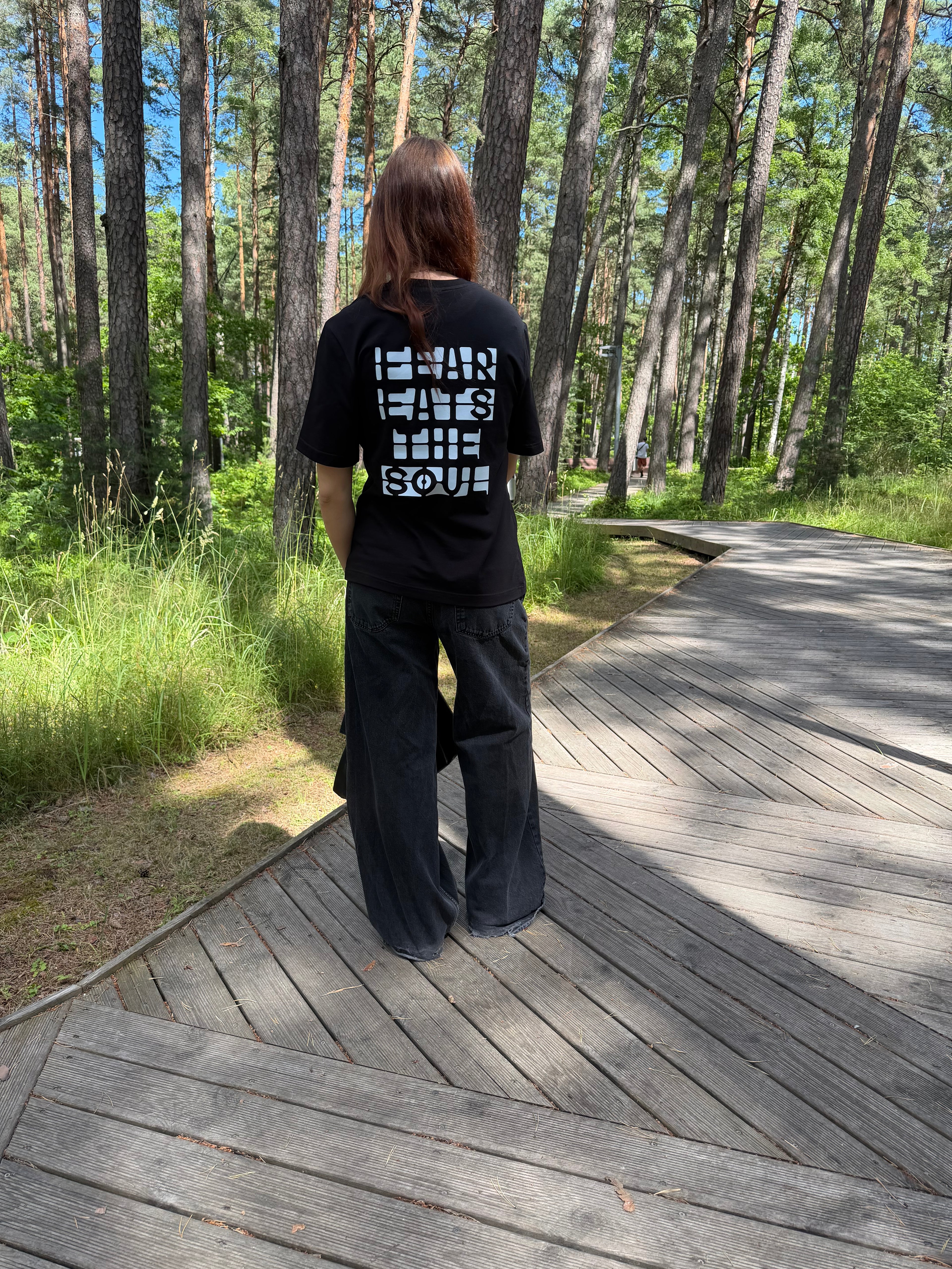 BASIC DAMSKA KOSZULKA BEZ NADRUKU