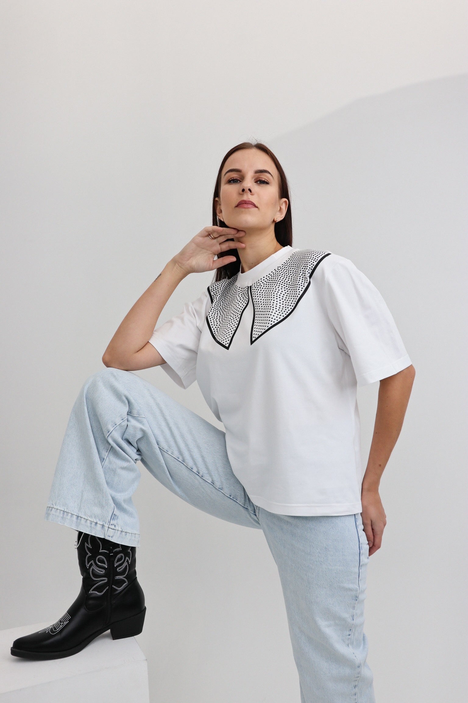 „LAS KROPEK” DAMSKI T-SHIRT Z KOŁNIERZYKIEM